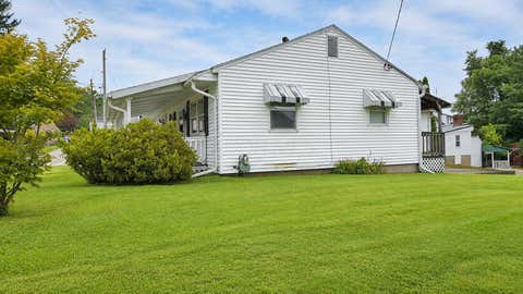 Tiny photo for 40 Sunset Drive, Mcconnelsville, OH 43756 (MLS # 226028230)