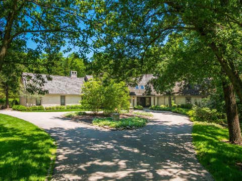 Photo of 5500 Muirfield Court, Dublin, OH 43017 (MLS # 226023985)
