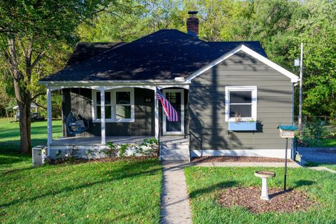 Photo of 43 Pomeroy Road, Athens, OH 45701 (MLS # 225037576)