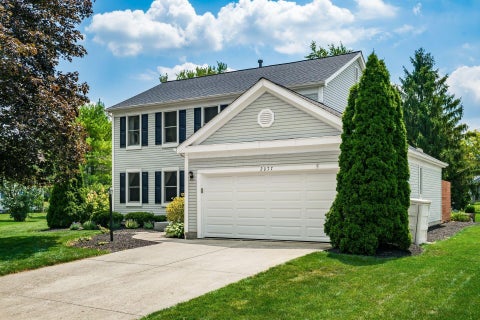 Photo of 2077 Scottingham Drive, Dublin, OH 43016 (MLS # 226025709)