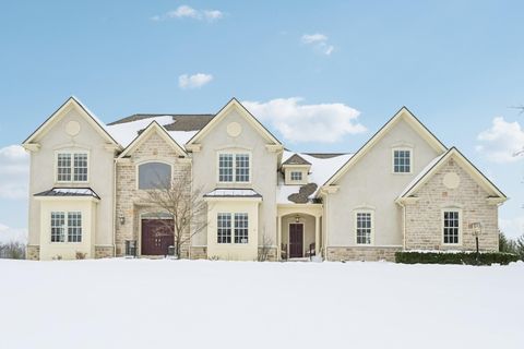 Photo of 7977 Creek Hollow Road, Blacklick, OH 43004 (MLS # 226004011)