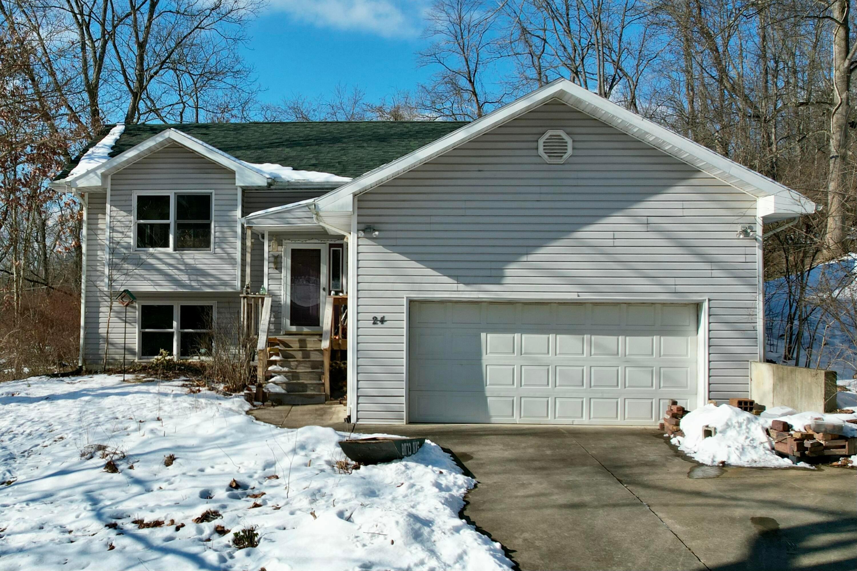 24 Farhills Drive, Athens, Ohio image 1