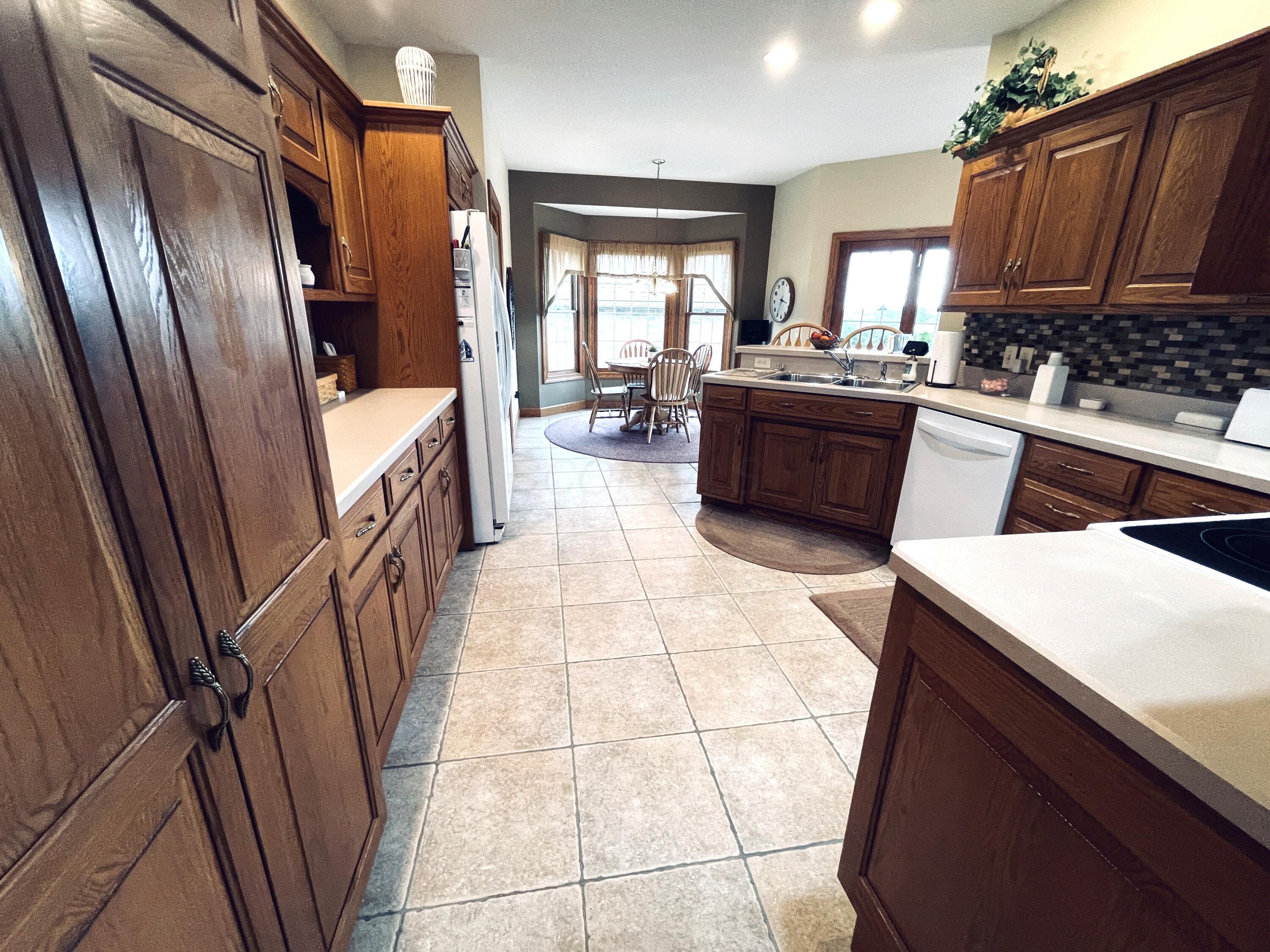 43 Mallard Pointe, Mount Vernon, Ohio image 6