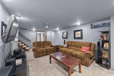 Tiny photo for 7680 Foxboro Lane, Columbus, OH 43235 (MLS # 225045909)
