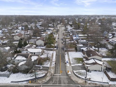 Tiny photo for 7680 Foxboro Lane, Columbus, OH 43235 (MLS # 225045909)