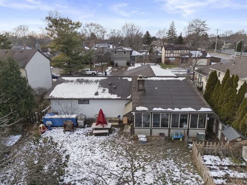 Tiny photo for 7680 Foxboro Lane, Columbus, OH 43235 (MLS # 225045909)