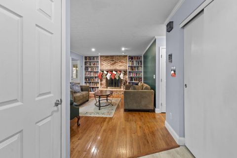 Tiny photo for 7680 Foxboro Lane, Columbus, OH 43235 (MLS # 225045909)