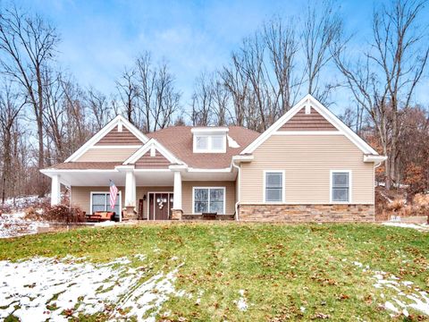 Photo of 290 Jenna Drive, Newark, OH 43055 (MLS # 225045054)