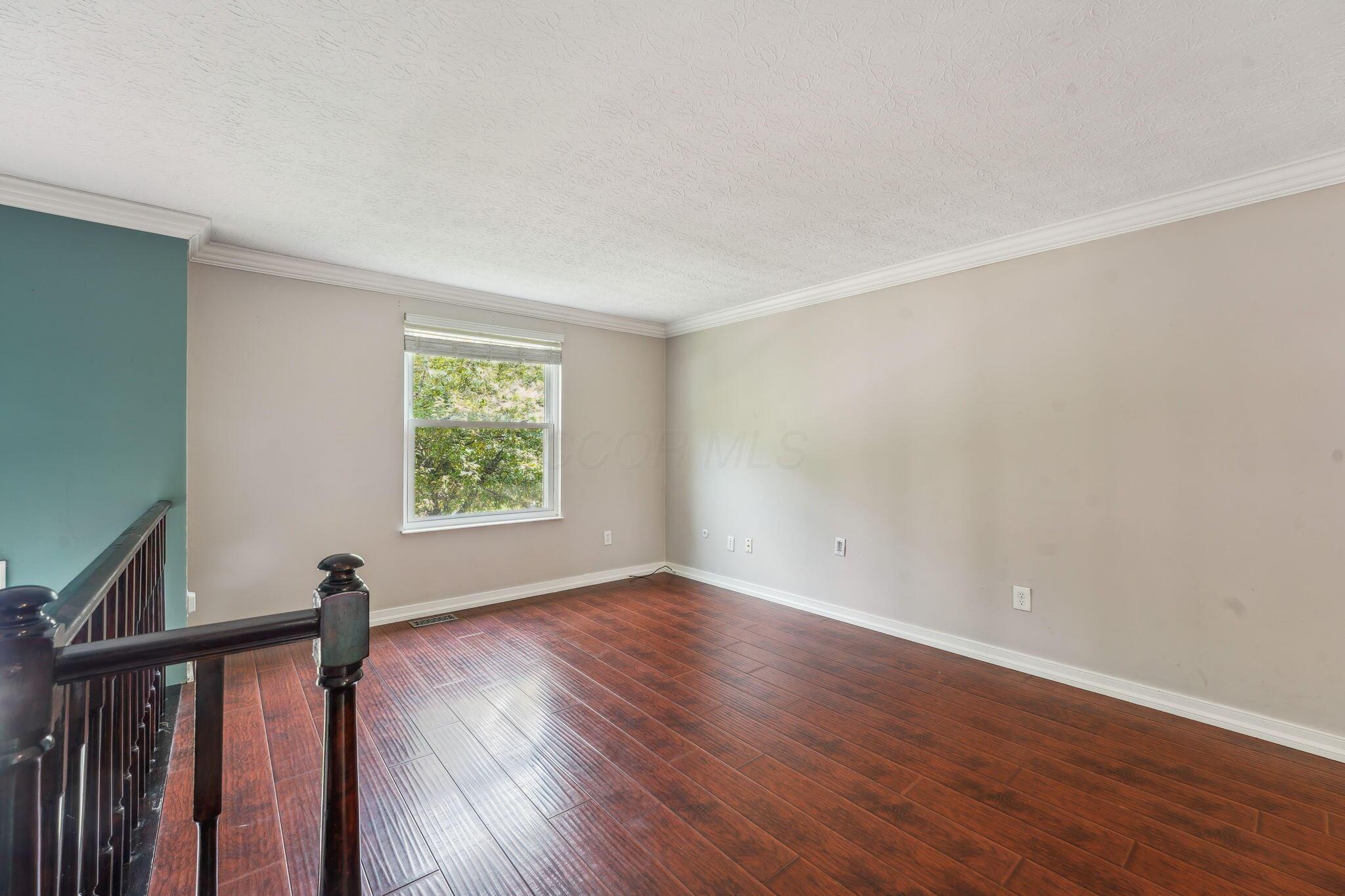 3840 Farm Brook Lane, Columbus, Ohio image 3