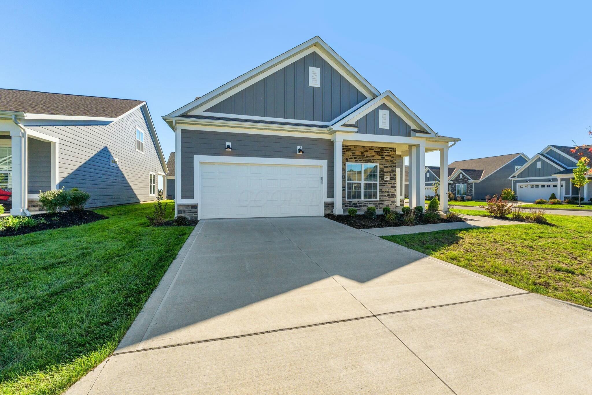 7563 Enclave Way, Pickerington, Ohio image 2