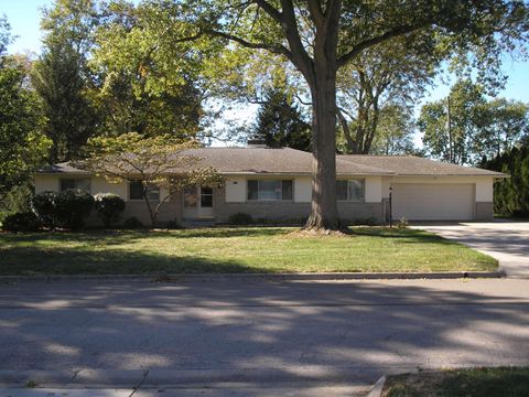 Photo of 4299 Colerain Avenue, Columbus, OH 43214 (MLS # 225039861)