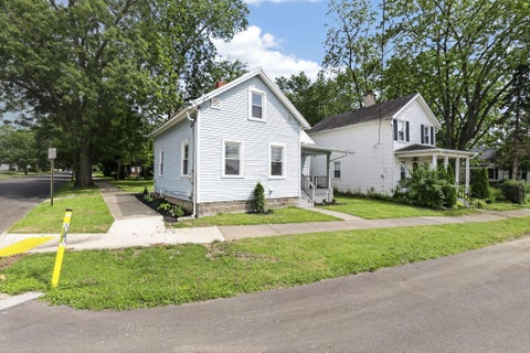 Homes For Sale - 102 Potter Street<br/> Delaware, OH 43015