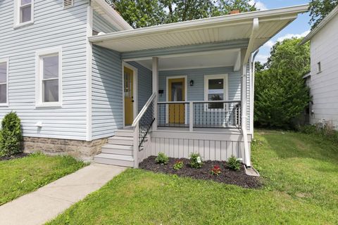Homes For Sale - 102 Potter Street<br/> Delaware, OH 43015