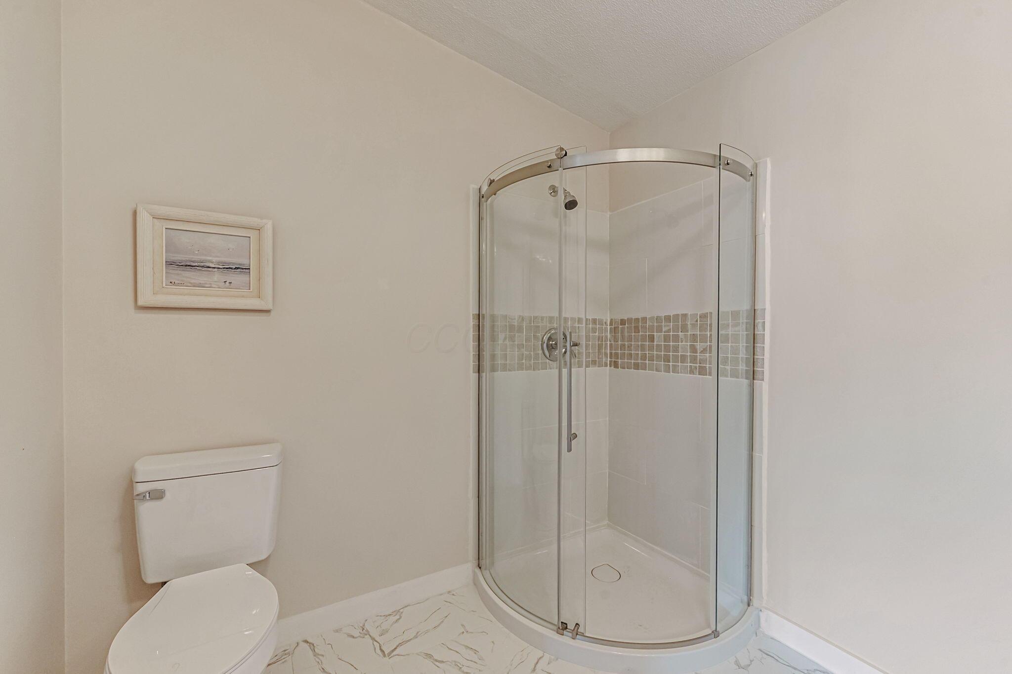 1758 Harris Drive, Marion, Ohio image 32
