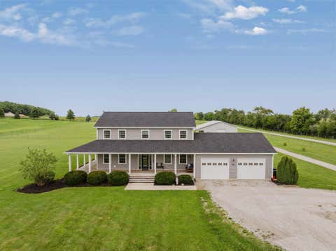 Photo of 6722 Crumley Road SW, Lancaster, OH 43130 (MLS # 226031094)