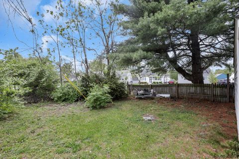 Tiny photo for 916 S Hampton Road, Columbus, OH 43227 (MLS # 226013098)