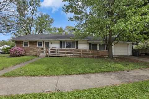 Photo of 916 S Hampton Road, Columbus, OH 43227 (MLS # 226013098)