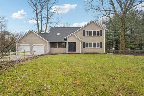 Photo of 749 Carryback Drive SW, Pataskala, OH 43062 (MLS # 226000023)