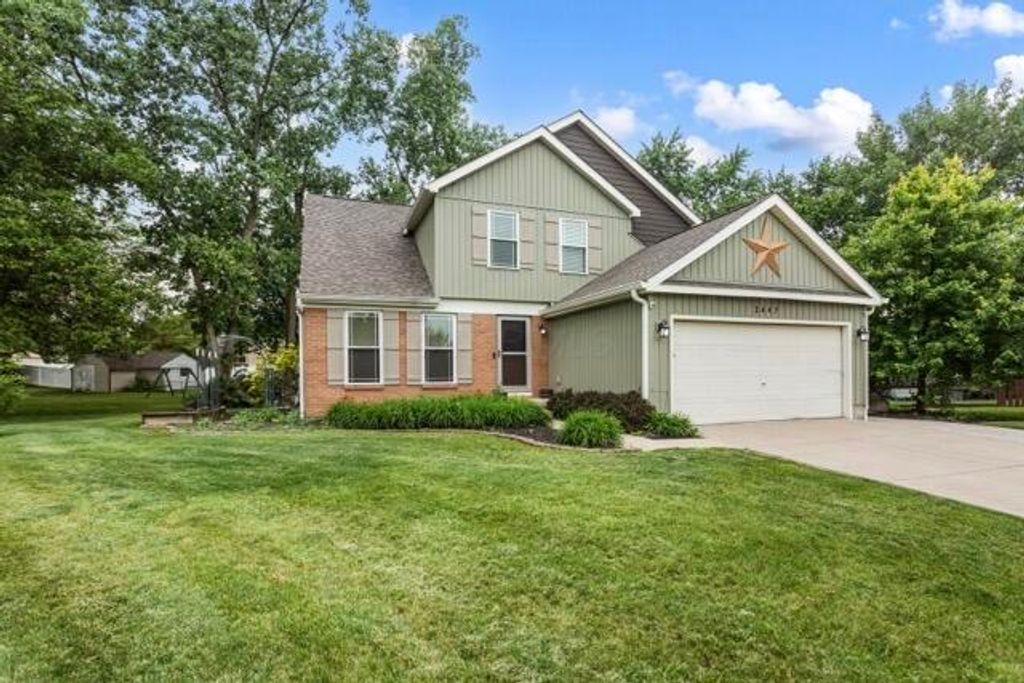 Photo of 2447 Norview Court, Grove City, OH 43123 (MLS # 226020816)