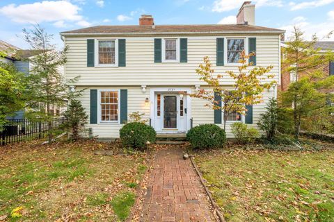 Photo of 2731 E Broad Street, Columbus, OH 43209 (MLS # 225041629)