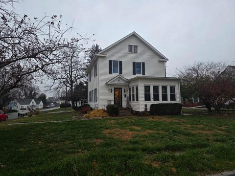 Photo of 603 Guilford Road, Circleville, OH 43113 (MLS # 225044173)