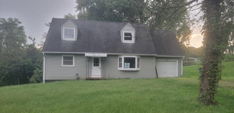 Photo of 94 Hilltop Drive NE, Newark, OH 43055 (MLS # 226035215)