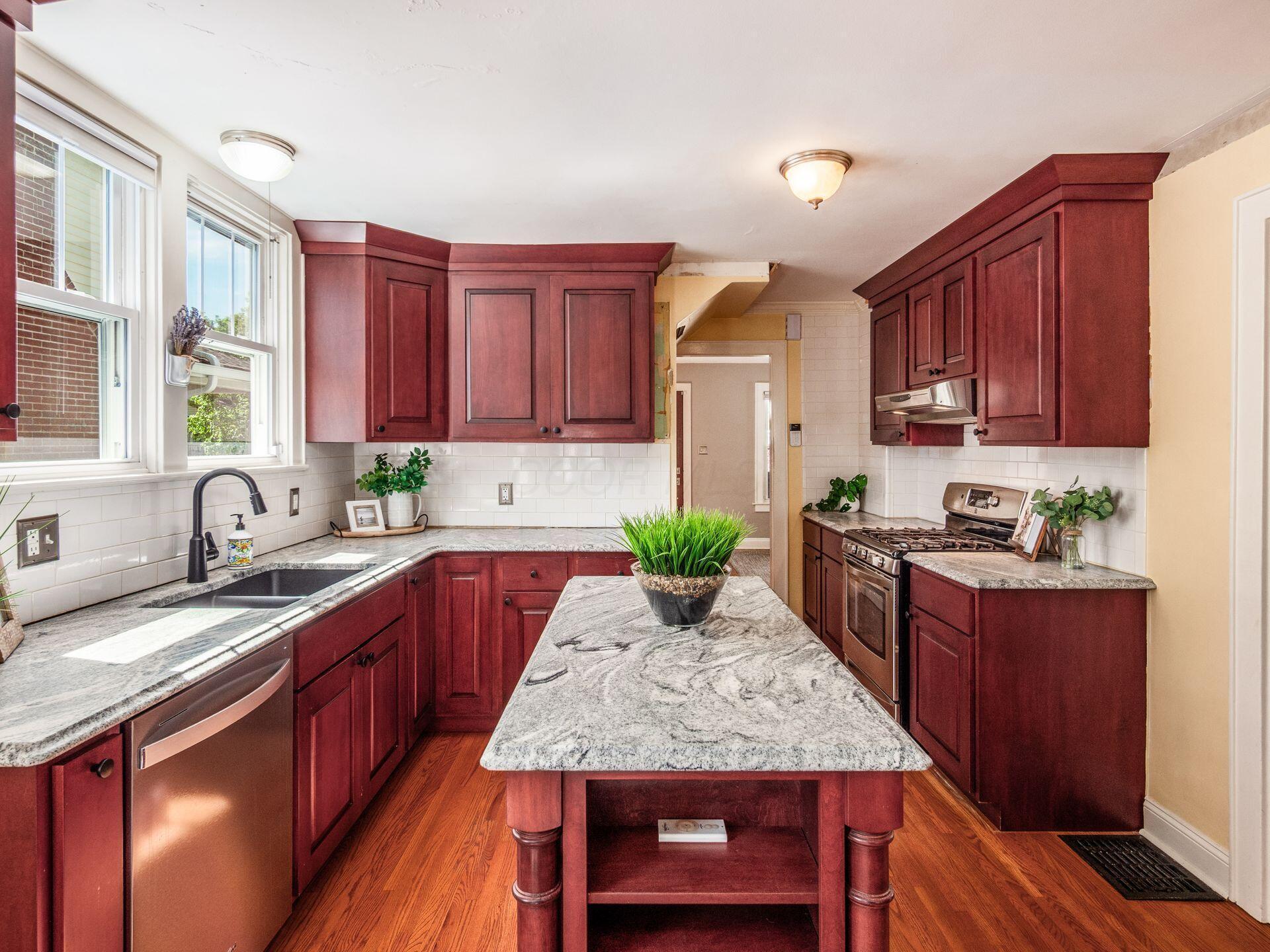 516 Milford Avenue, Columbus, Ohio image 12