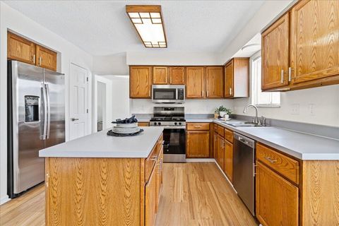 Tiny photo for 5706 Pleasant Hill Drive, Hilliard, OH 43026 (MLS # 226003525)