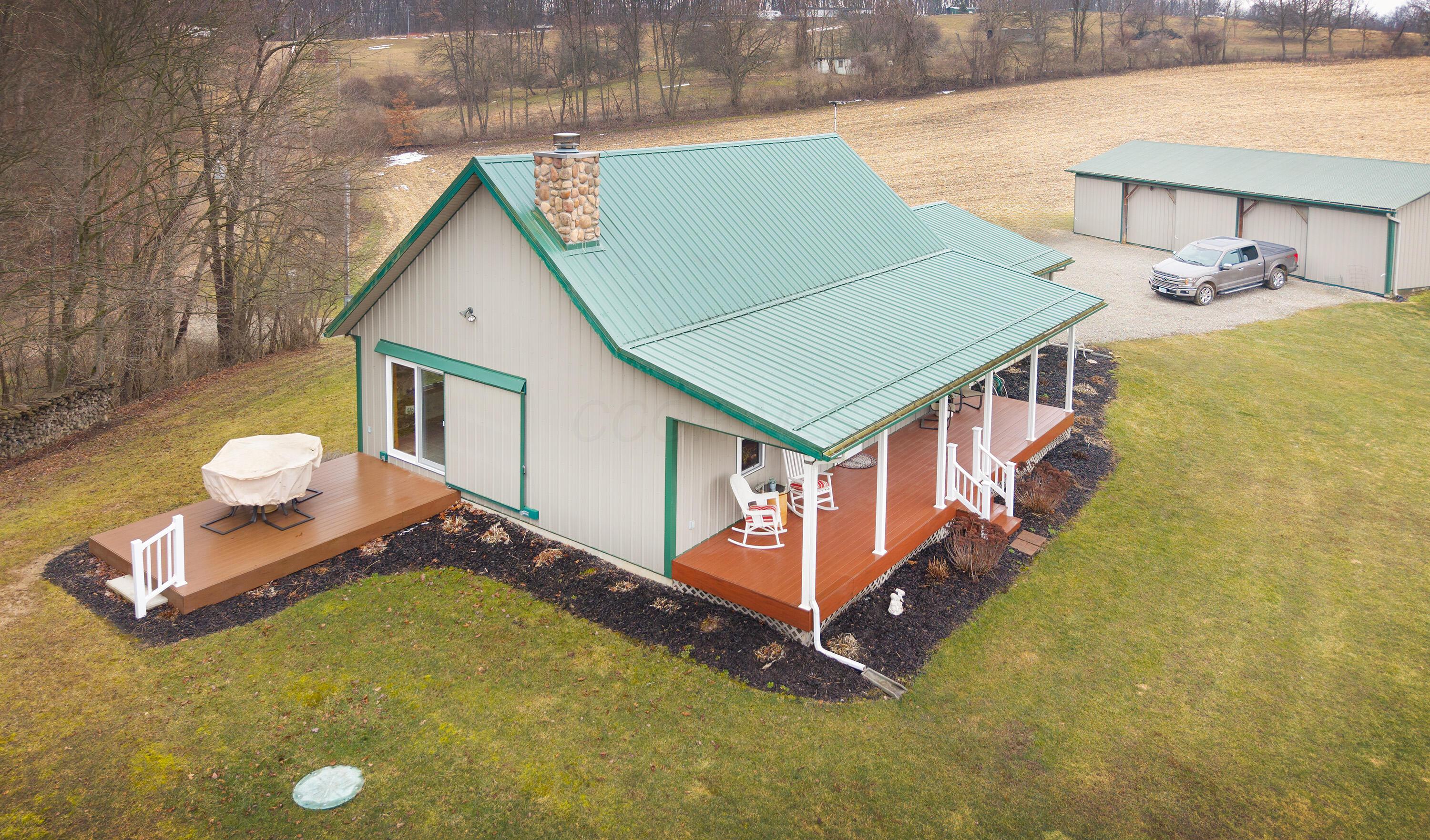 8001 Flack Road, Howard, Ohio image 3