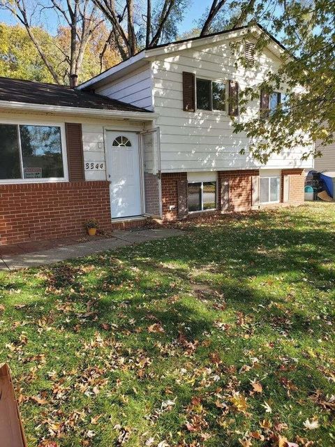 Photo of 3344 Parklane Avenue, Columbus, OH 43231 (MLS # 226004756)