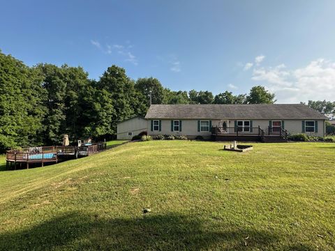 Photo of 19360 Hampshire Road, Utica, OH 43080 (MLS # 226027914)