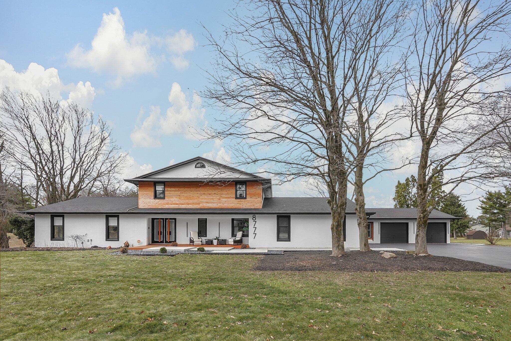 8777 Chevington Court, Pickerington, Ohio image 2