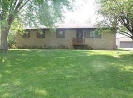 Photo of 631 Hoffman Drive, Lancaster, OH 43130 (MLS # 226031598)