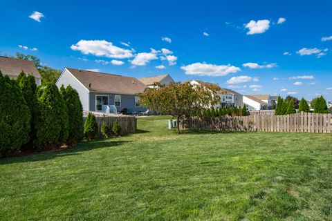 Tiny photo for 349 Ravensdale Place, Galloway, OH 43119 (MLS # 225037287)