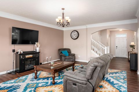 Tiny photo for 349 Ravensdale Place, Galloway, OH 43119 (MLS # 225037287)