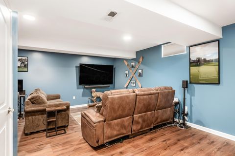Tiny photo for 349 Ravensdale Place, Galloway, OH 43119 (MLS # 225037287)