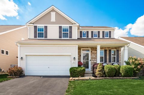 Photo of 349 Ravensdale Place, Galloway, OH 43119 (MLS # 225037287)