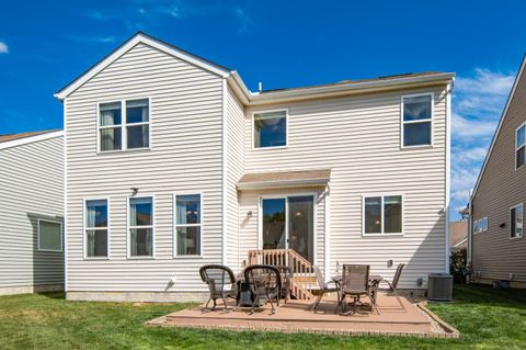 Tiny photo for 349 Ravensdale Place, Galloway, OH 43119 (MLS # 225037287)