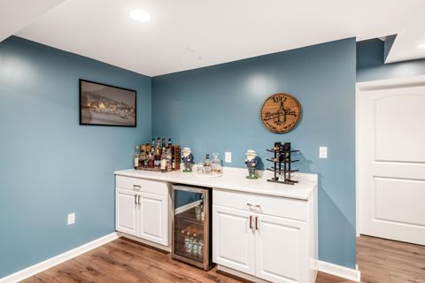 Tiny photo for 349 Ravensdale Place, Galloway, OH 43119 (MLS # 225037287)