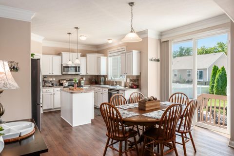 Tiny photo for 349 Ravensdale Place, Galloway, OH 43119 (MLS # 225037287)