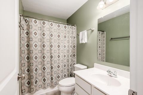 Tiny photo for 349 Ravensdale Place, Galloway, OH 43119 (MLS # 225037287)