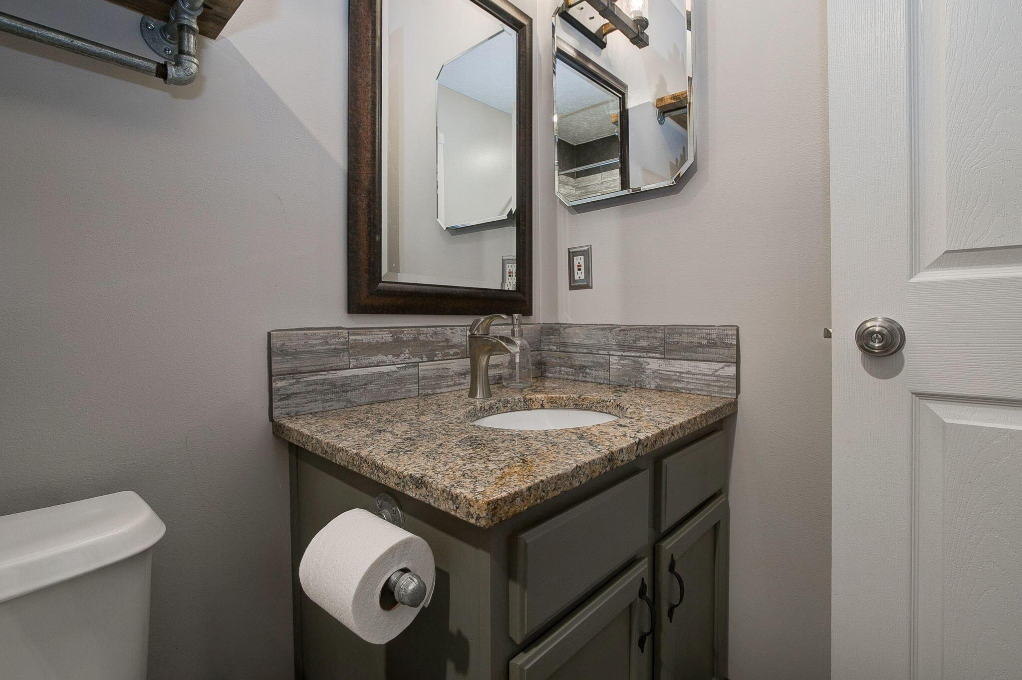 5653 English Rose Drive, Galloway, Ohio image 18