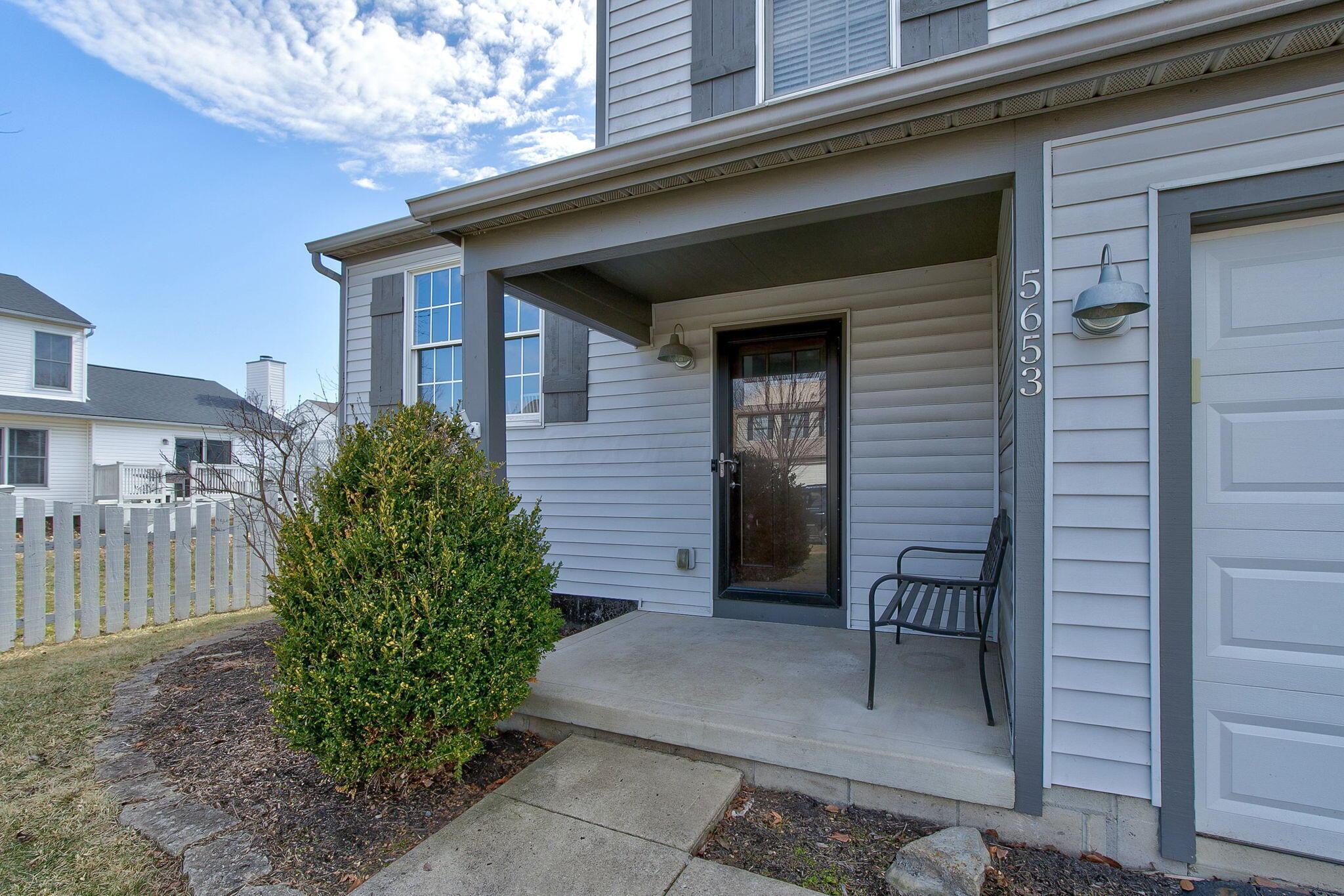 5653 English Rose Drive, Galloway, Ohio image 2