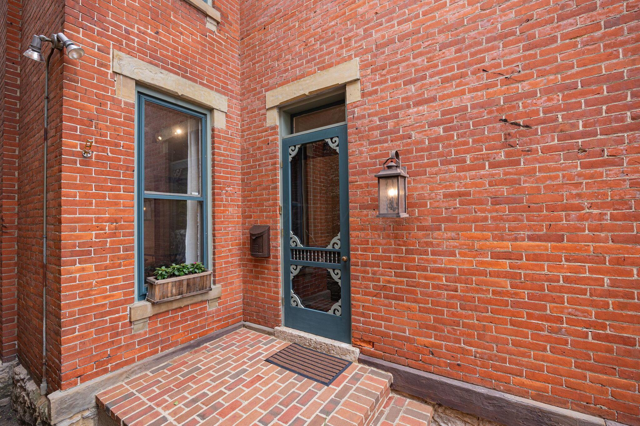 39 Clark Place