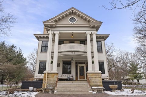 Photo of 759 Lincoln Avenue, Lancaster, OH 43130 (MLS # 226006111)