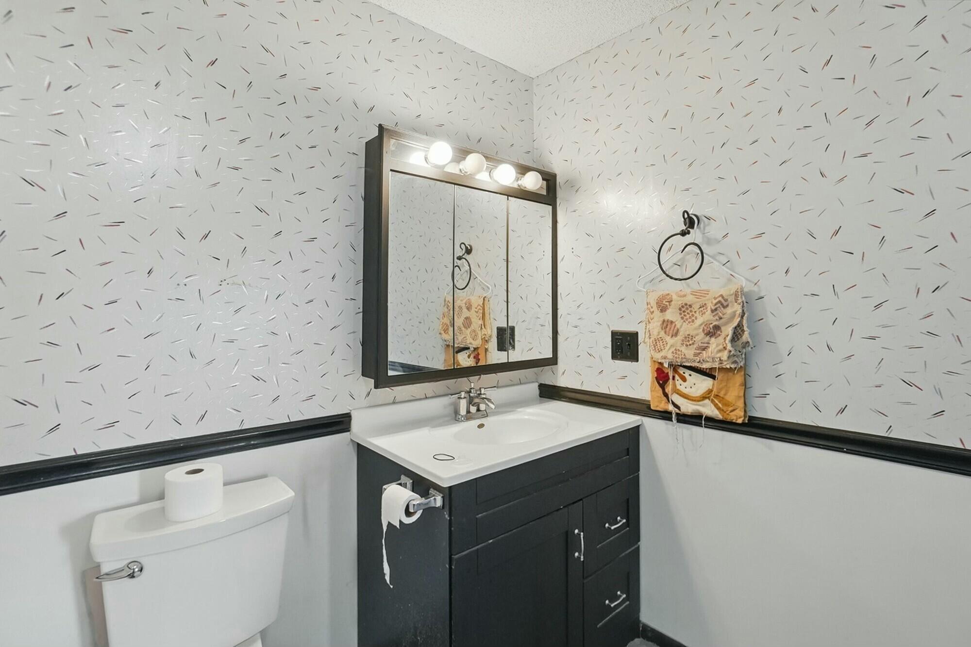 680 Suncrest Drive, Springfield, Ohio image 39