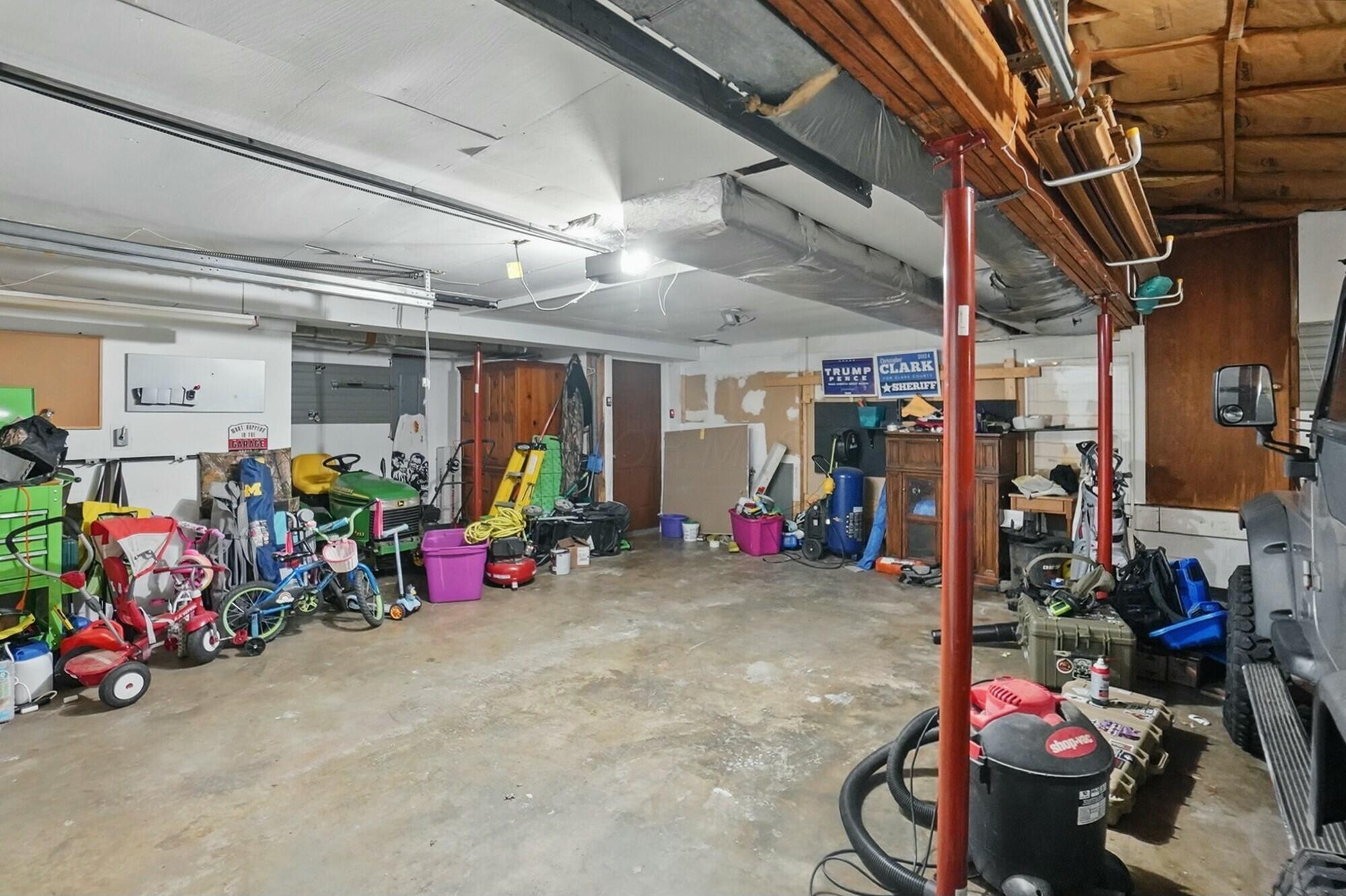 680 Suncrest Drive, Springfield, Ohio image 45