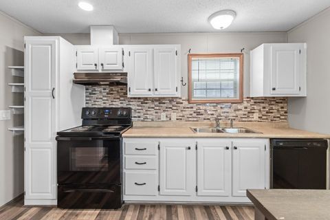 Tiny photo for 2500 Harrisburg Pike Lot #8, Grove City, OH 43123 (MLS # 225044901)