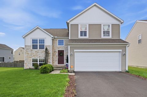 Photo of 2439 Angelfire Drive, Grove City, OH 43123 (MLS # 226014924)