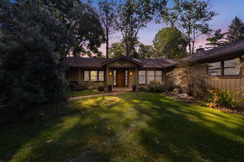 Photo of 590 Keyes Lane, Worthington, OH 43085 (MLS # 225045828)